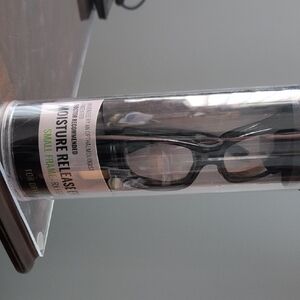 Moisture Release Eyewear